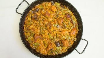 La paella perfecta se hace de una manera determinada. La paella perfecta se hace de una manera determinada.