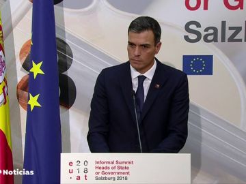 Sánchez confirma en Salzburgo que accede a comparecer en el Senado por su tesis doctoral Sánchez confirma en Salzburgo que accede a comparecer en el Senado por su tesis doctoral