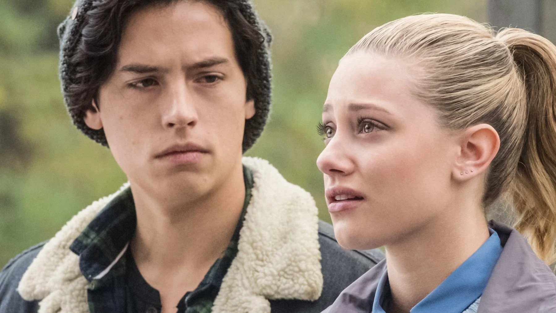 Cole Sprouse y Lili Reinhart en 'Riverdale' Cole Sprouse y Lili Reinhart en 'Riverdale'