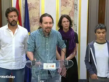El Gobierno carece del apoyo de Podemos sobre los aforamientos: Iglesias insiste en retirar el fuero a la Familia Real El Gobierno carece del apoyo de Podemos sobre los aforamientos: Iglesias insiste en retirar el fuero a la Familia Real