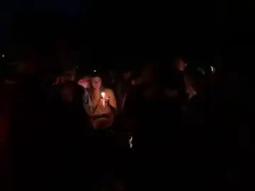 Cientos de estudiantes despiden a Celia Barquin en su universidad en EE.UU. Cientos de estudiantes despiden a Celia Barquin en su universidad en EE.UU.