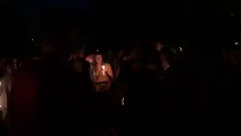 Cientos de estudiantes despiden a Celia Barquin en su universidad en EE.UU. Cientos de estudiantes despiden a Celia Barquin en su universidad en EE.UU.