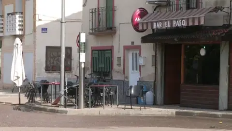 Tres heridos en una terraza de Zaragoza por caerles una carga de palés Tres heridos en una terraza de Zaragoza por caerles una carga de palés