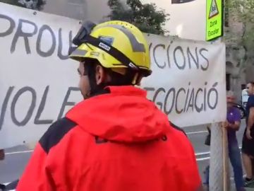 Bomberos de Barcelona piden mejores laborales