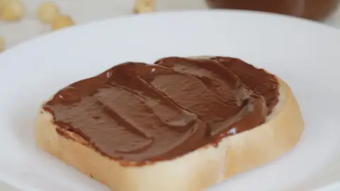 Crema de cacao y avellanas casera Crema de cacao y avellanas casera