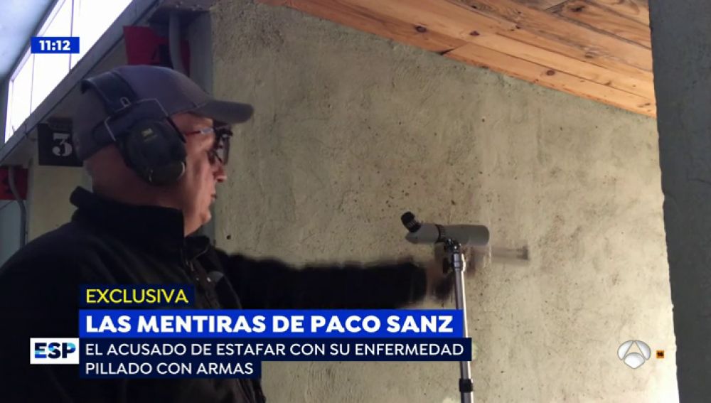 Graban disparando sin permiso de armas a Paco Sanz, el estafador de los 2.000 tumores