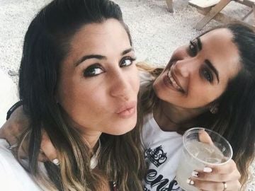 Elena Tablada y su hermana Naelé Tablada Elena Tablada y su hermana Naelé Tablada