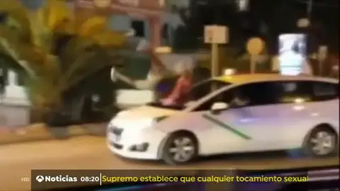 Un turista británico se estampa contra un taxi en Ibiza Un turista británico se estampa contra un taxi en Ibiza
