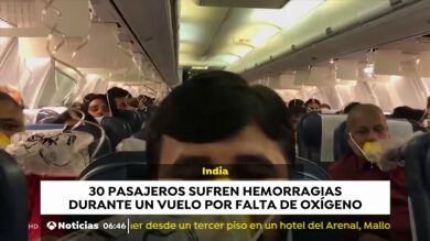Una treintena de pasajeros sufren hemorragias durante un vuelo por falta de oxígeno