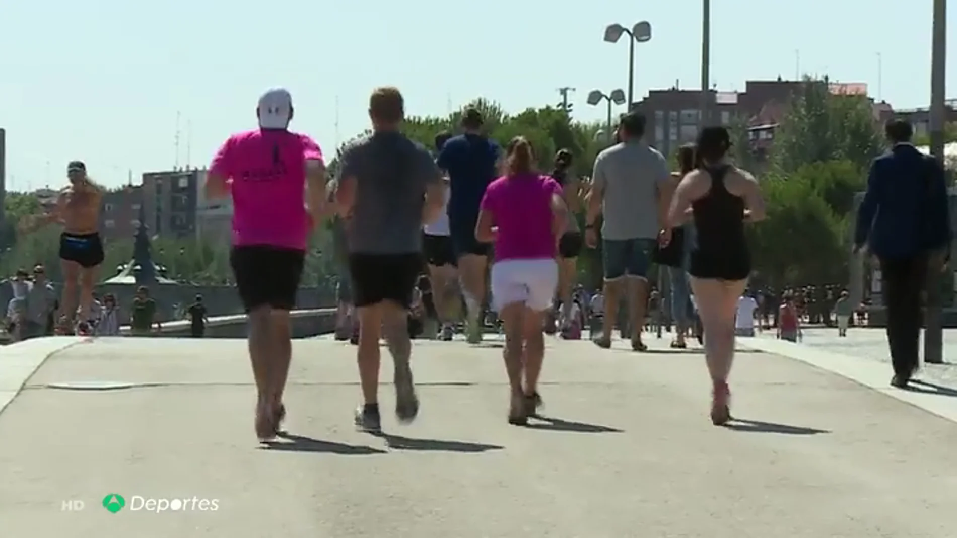 Unos 11.000 atropellos al año en España: los 'runners', uno de los grupos más vulnerables Unos 11.000 atropellos al año en España: los 'runners', uno de los grupos más vulnerables
