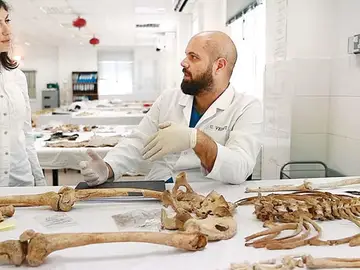 Analizan los restos de un hombre encontrado bajo una higuera Analizan los restos de un hombre encontrado bajo una higuera