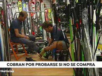 Algunos comerciantes comienzan a cobrar la prueba de un artículo si finalmente el cliente no se decide a comprarlo Algunos comerciantes comienzan a cobrar la prueba de un artículo si finalmente el cliente no se decide a comprarlo