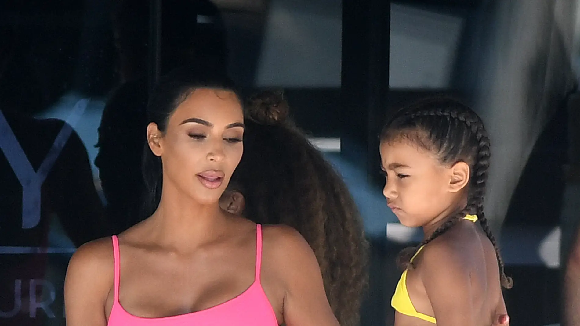 Kim Kardashian y su hija North West