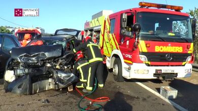 Un fallecido en un accidente de tráfico en Castellón con cinco vehículos implicados