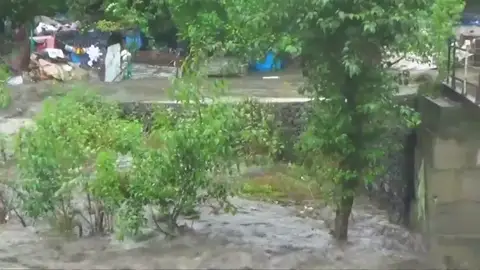 Al menos 25 personas atrapadas por las lluvias monzónicas en la India Al menos 25 personas atrapadas por las lluvias monzónicas en la India