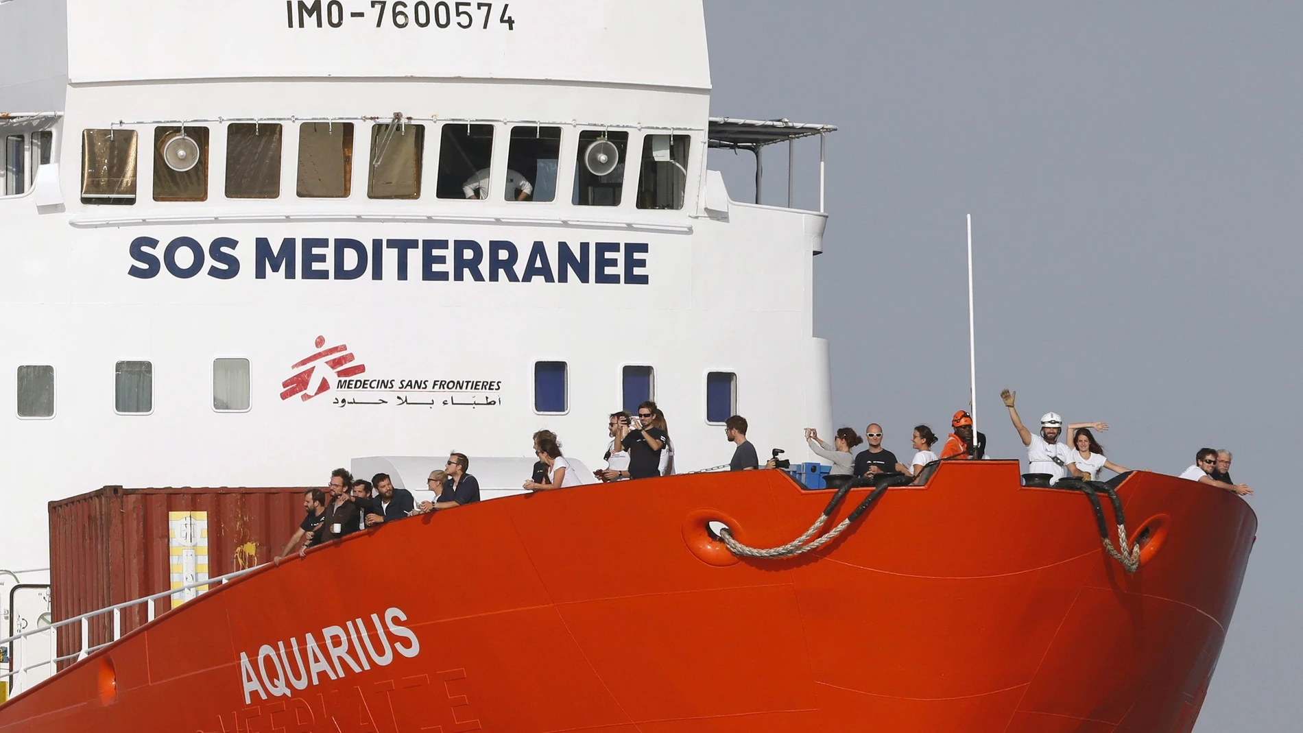 Imagen de archivo que muestra al buque humanitario de las ONG SOS Méditerranée y Médicos Sin Fronteras (MSF) Aquarius mientras llega al puerto de Marsella (Francia) Imagen de archivo que muestra al buque humanitario de las ONG SOS Méditerranée y Médicos Sin Fronteras (MSF) Aquarius mientras llega al puerto de Marsella (Francia)