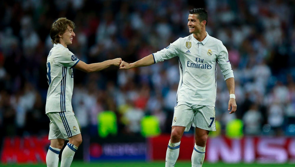 Modric y Cristiano Ronaldo, durante un partido del Real Madrid