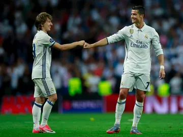 Modric y Cristiano Ronaldo, durante un partido del Real Madrid Modric y Cristiano Ronaldo, durante un partido del Real Madrid