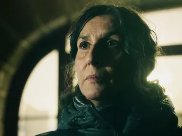 Begoña despide a Amaia: "No se te ocurra volver por los astilleros" Begoña despide a Amaia: "No se te ocurra volver por los astilleros"