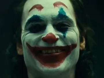 Joaquin Phoenix como Joker Joaquin Phoenix como Joker