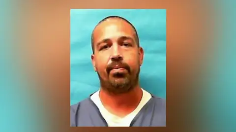 Identifican el tirador abatido en el aeropuerto de Miami Identifican el tirador abatido en el aeropuerto de Miami