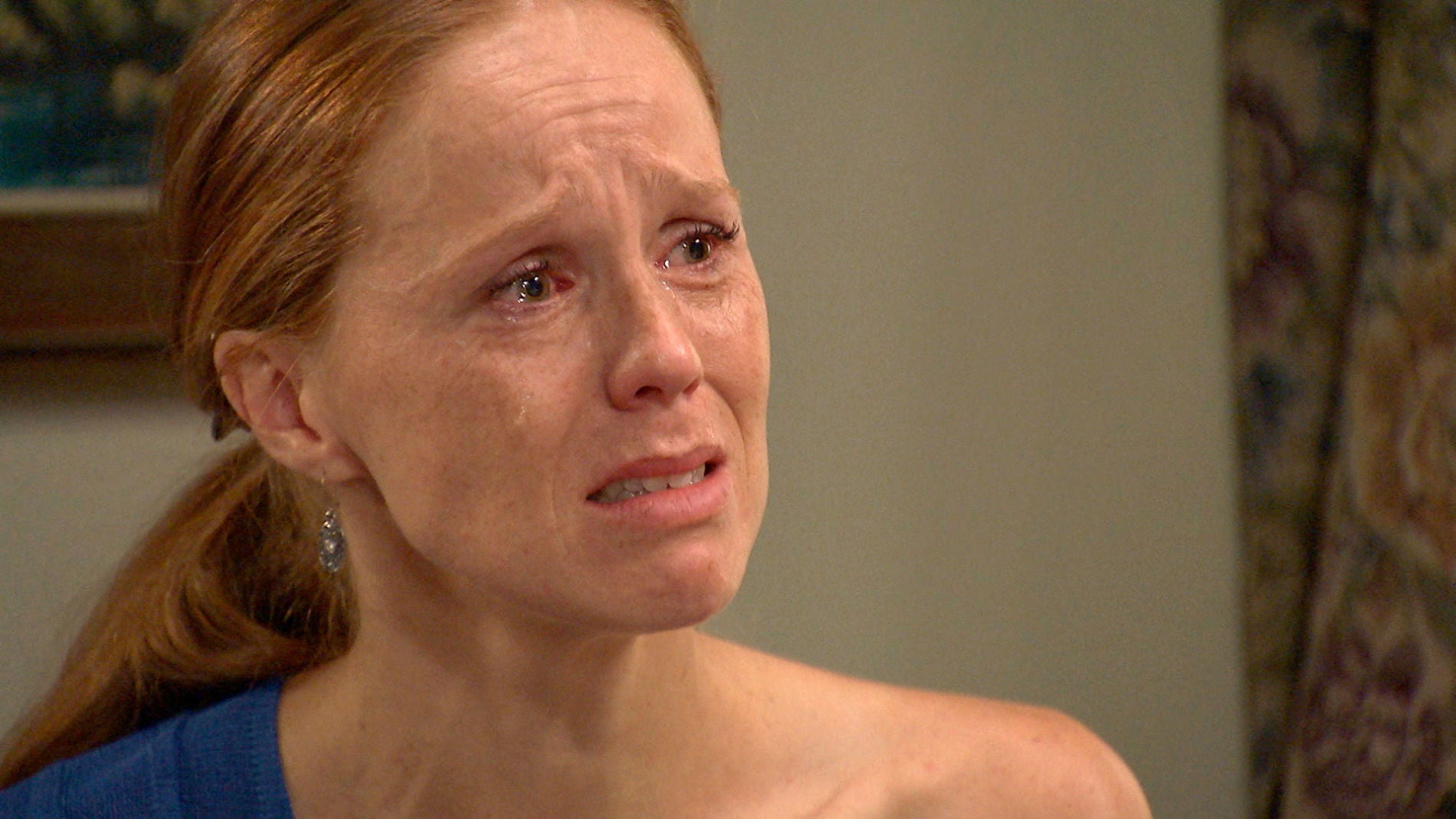 Manuel echa a Ana de casa mientras ella le ruega quedarse con un "d&eacute;jame quererte"