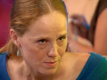 Ana comienza su venganza cambiando de identidad Ana comienza su venganza cambiando de identidad