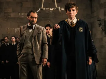 Dumbledore y Newt Scamander en 'Animales Fantásticos: Los crímenes de Grindelwald' Dumbledore y Newt Scamander en 'Animales Fantásticos: Los crímenes de Grindelwald'