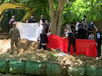 Desentierran el cadáver de un británico y su esposa en Tailandia Desentierran el cadáver de un británico y su esposa en Tailandia