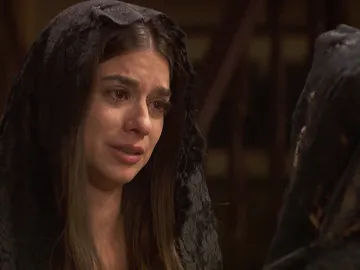 Elsa, desesperada, necesita que Consuelo crea en ella y se destape toda la verdad Elsa, desesperada, necesita que Consuelo crea en ella y se destape toda la verdad