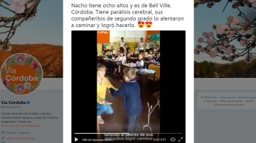 Los primeros pasos de un niño con parálisis cerebral