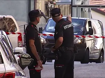 Maguette Mbeugou, de 25 años, fue asesinada a cuchilladas en su domicilio bilbaíno Maguette Mbeugou, de 25 años, fue asesinada a cuchilladas en su domicilio bilbaíno