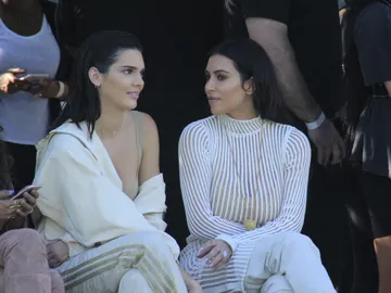 Kim Kardashian y Kendall Jenner Kim Kardashian y Kendall Jenner
