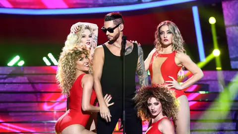 Carlos Baute nos entrega su 'Corazón' cargado de sensualidad como Maluma Carlos Baute nos entrega su 'Corazón' cargado de sensualidad como Maluma