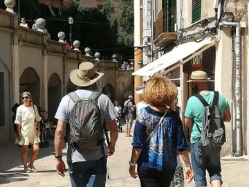 Turistas paseando por el centro de Palma Turistas paseando por el centro de Palma