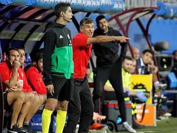 Mendilibar, en un partido del Eibar Mendilibar, en un partido del Eibar