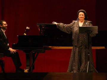 Montserrat Caballé durante una actuación