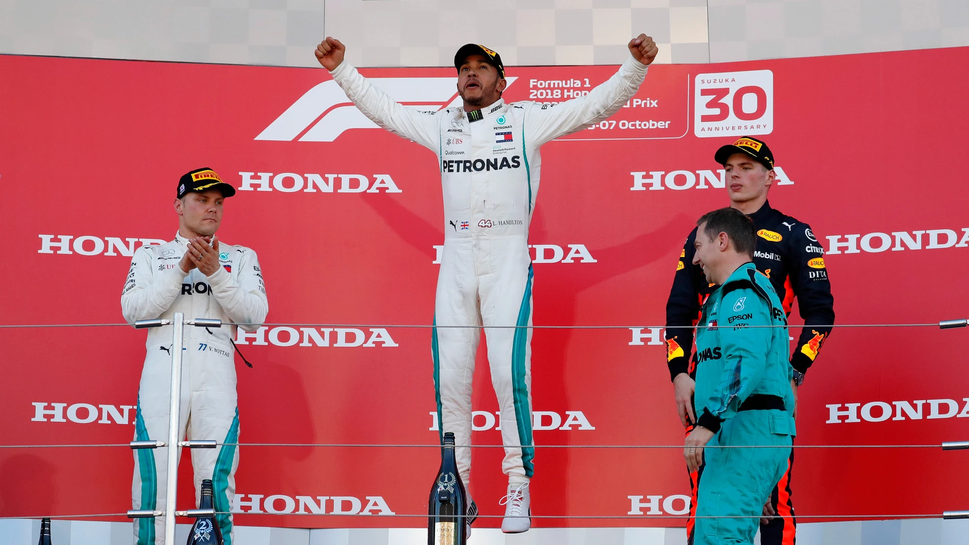 Lewis Hamilton, Bottas y Verstappen, en el podio de Suzuka