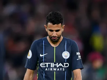 Ryad Mahrez, cabizbajo Ryad Mahrez, cabizbajo
