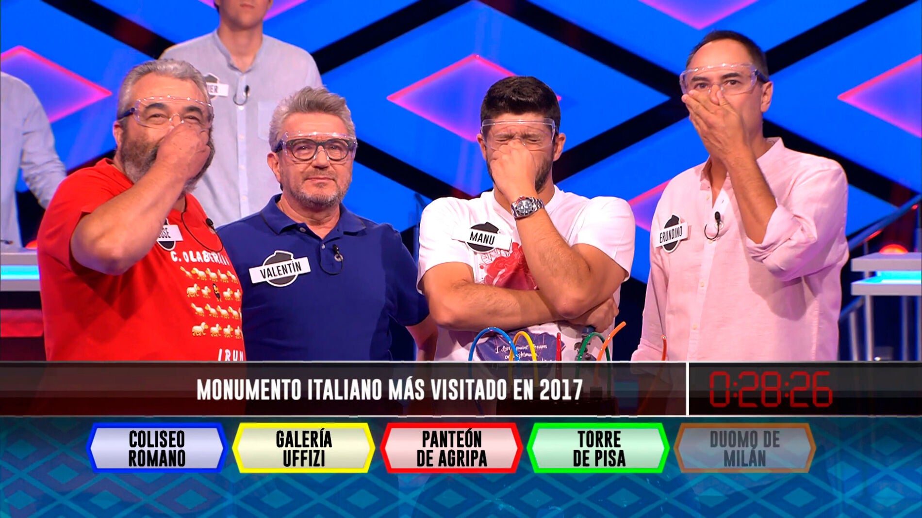 'Los Lobos', "indignados" con los turistas
