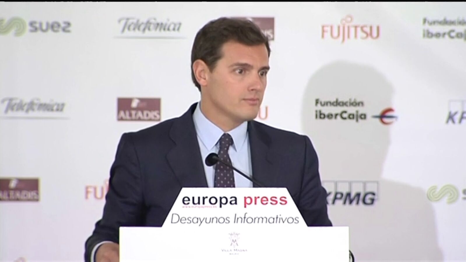 Rivera lamenta que los españoles dependan de 