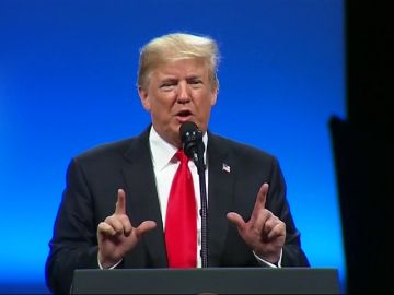 Trump habla de "falsas acusaciones" de "gente diabólica" contra Kavanaugh 