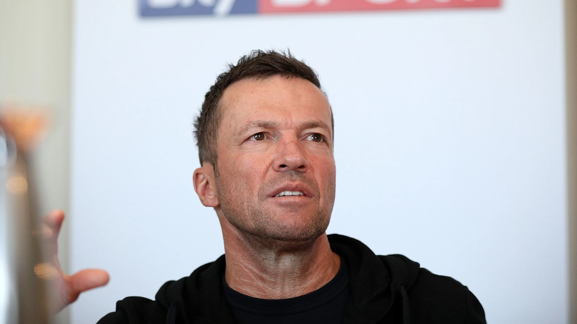 Lothar Matthäus en una rueda de prensa Lothar Matthäus en una rueda de prensa