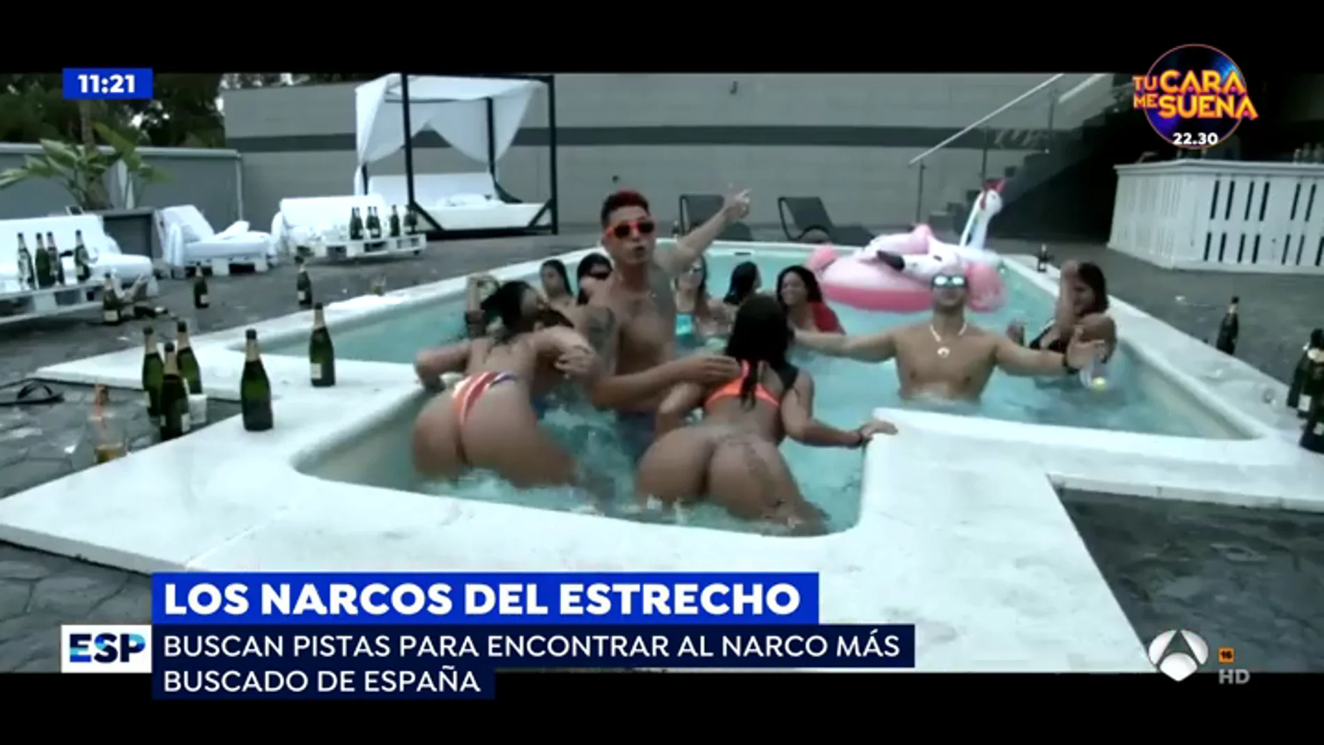 Chicas ligeras de ropa en una cama redonda: el vídeoclip donde reaparece el narco más buscado de España