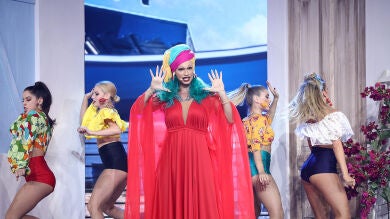 Un rompedor Carlos Baute nos deja atónitos con su imitación de Cardi B en el éxito ‘I like it’
