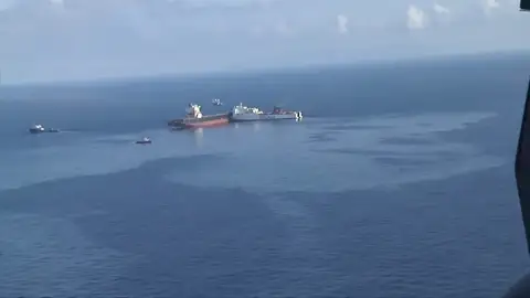 Derrame de combustible frente a las costas de Córcega por una colisión entre dos barcos mercantes Derrame de combustible frente a las costas de Córcega por una colisión entre dos barcos mercantes
