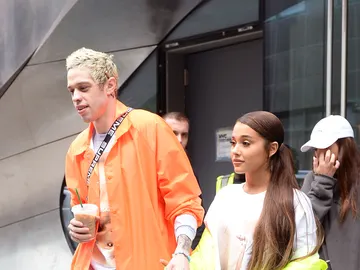 Ariana Grande y Pete Davidson Ariana Grande y Pete Davidson