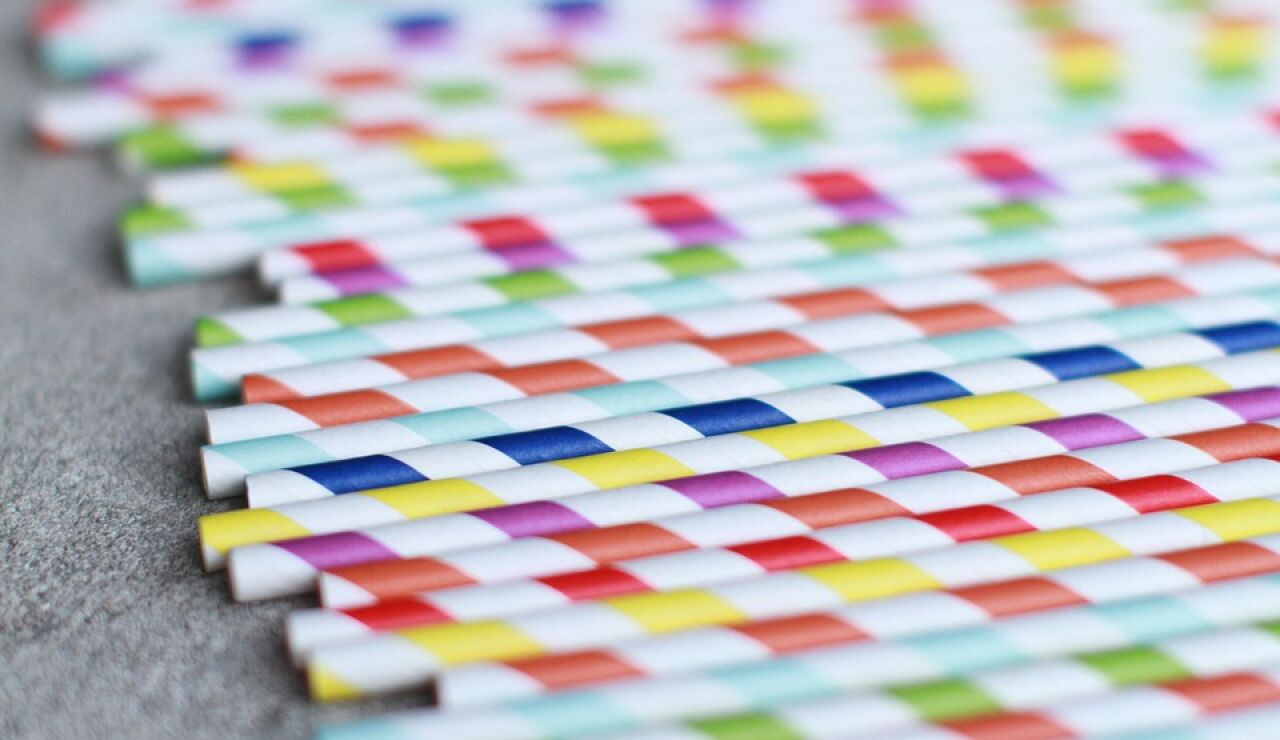 Pajitas de papel