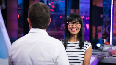 La gota de sabiduría de Yibing con Michelle Jenner y Luis Tosar