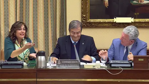 La diputada del PP Beatriz Escudero antes de abandonar la comisión  La diputada del PP Beatriz Escudero antes de abandonar la comisión